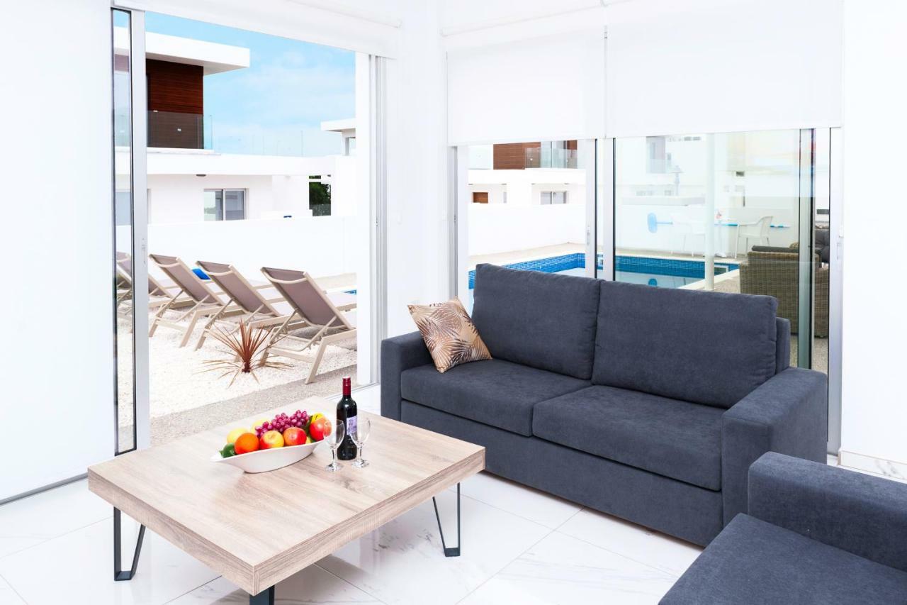 Villa Roberta Ayia Napa Bagian luar foto